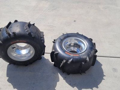 Paddle tires w rims package