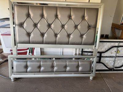 Beautiful gray and mirrored bedroom set