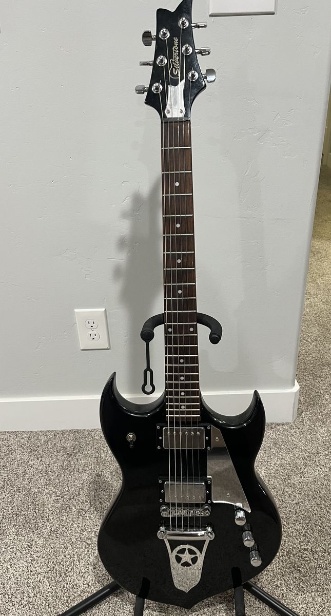 Silvertone PSSN-1 Paul Stanley Signature guitar