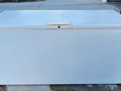 23 cubic foot chest freezer