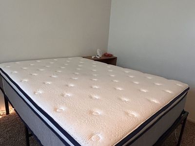 CLEAN full sized mattress, 12”