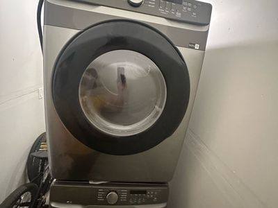 Samsung Front Load Electric Washer and Dryer Set. Excellent condition