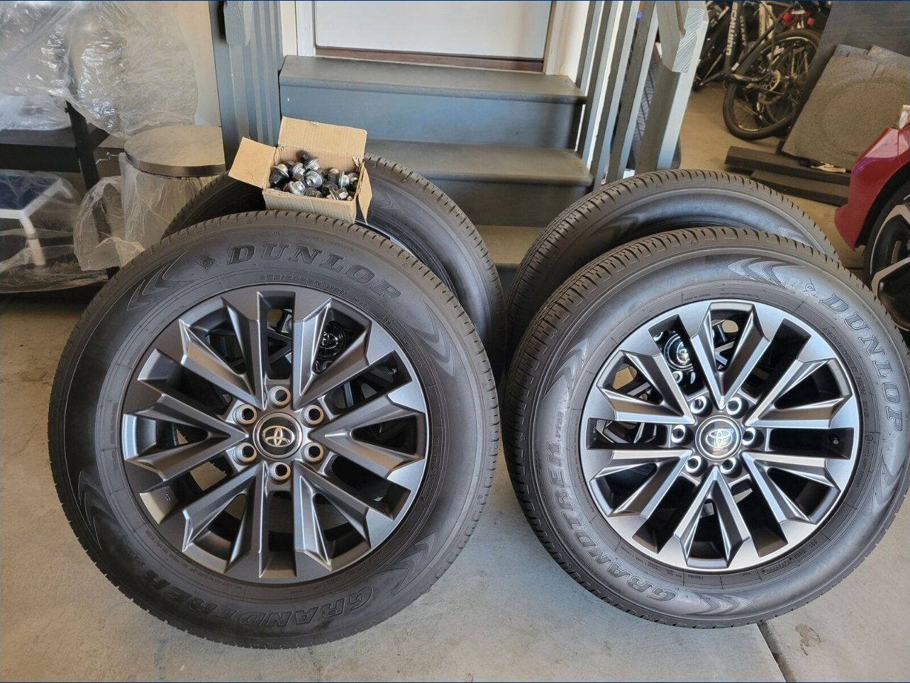 265/60R20 tires & wheels Toyota Tundra Sequoia GX