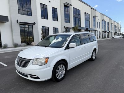 2015 Chrysler Town and Country LX