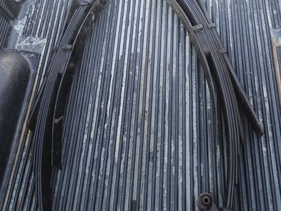 Pair of Heavy Duty Truck Leaf Springs with Bushings unknown vehicle