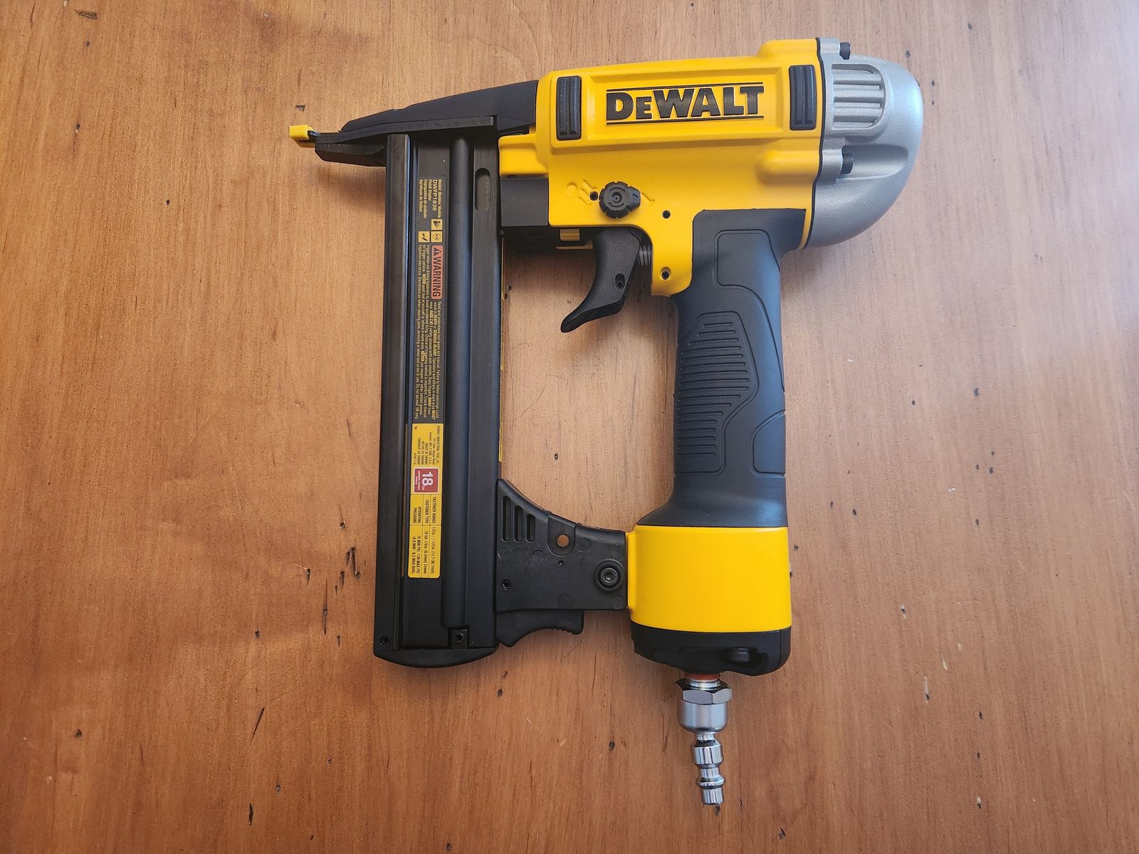 DeWALT Narrow Crown Stapler DWFP1838 - New!