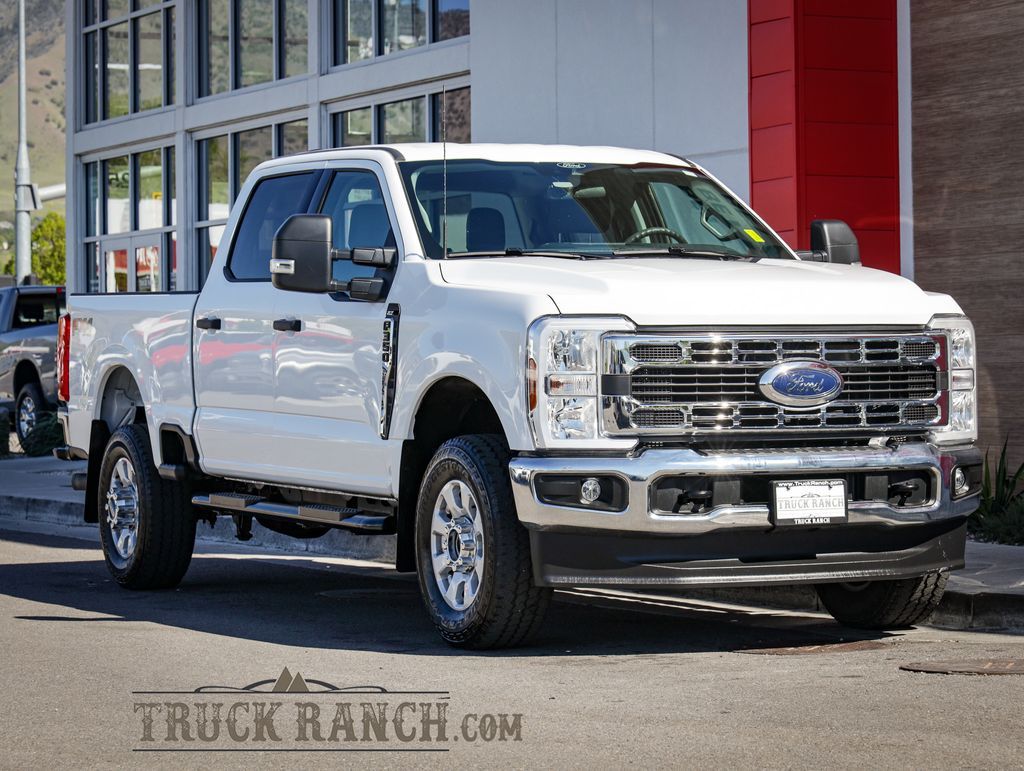 2024 Ford F-350 Super Duty XLT