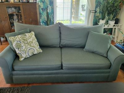 2 couches - high quality!