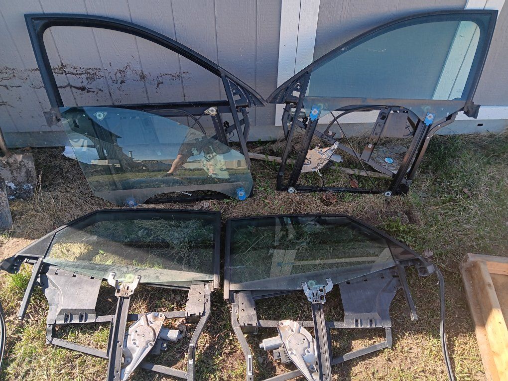 Audi 2000 C5 A6 2.7tt all 4 Windows regulators and