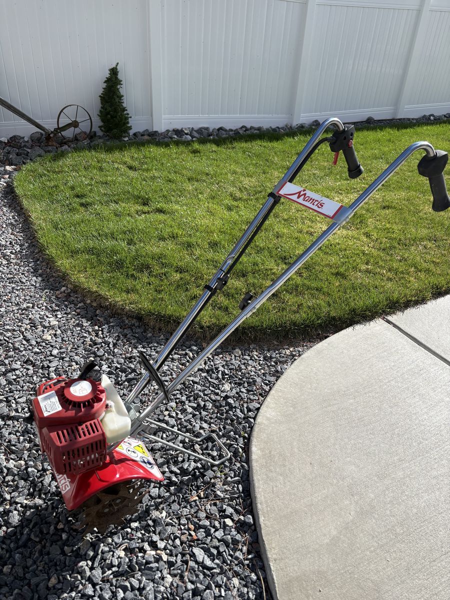 Mantis Gas Tiller