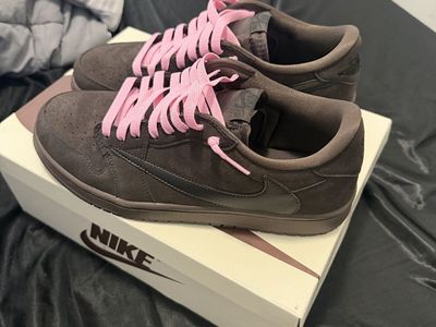 Jordan 1 low Travis Scott velvet brown size 10 men