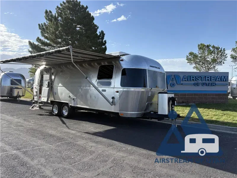 Used 2025 Airstream Globetrotter 27FB