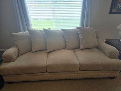 Oversized Beige Fabric Sofa – Deep Seating – Excellent