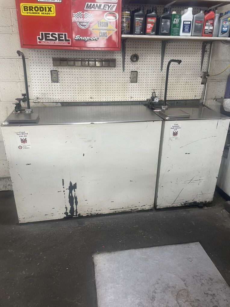 Oil Storage / Delivery Tanks