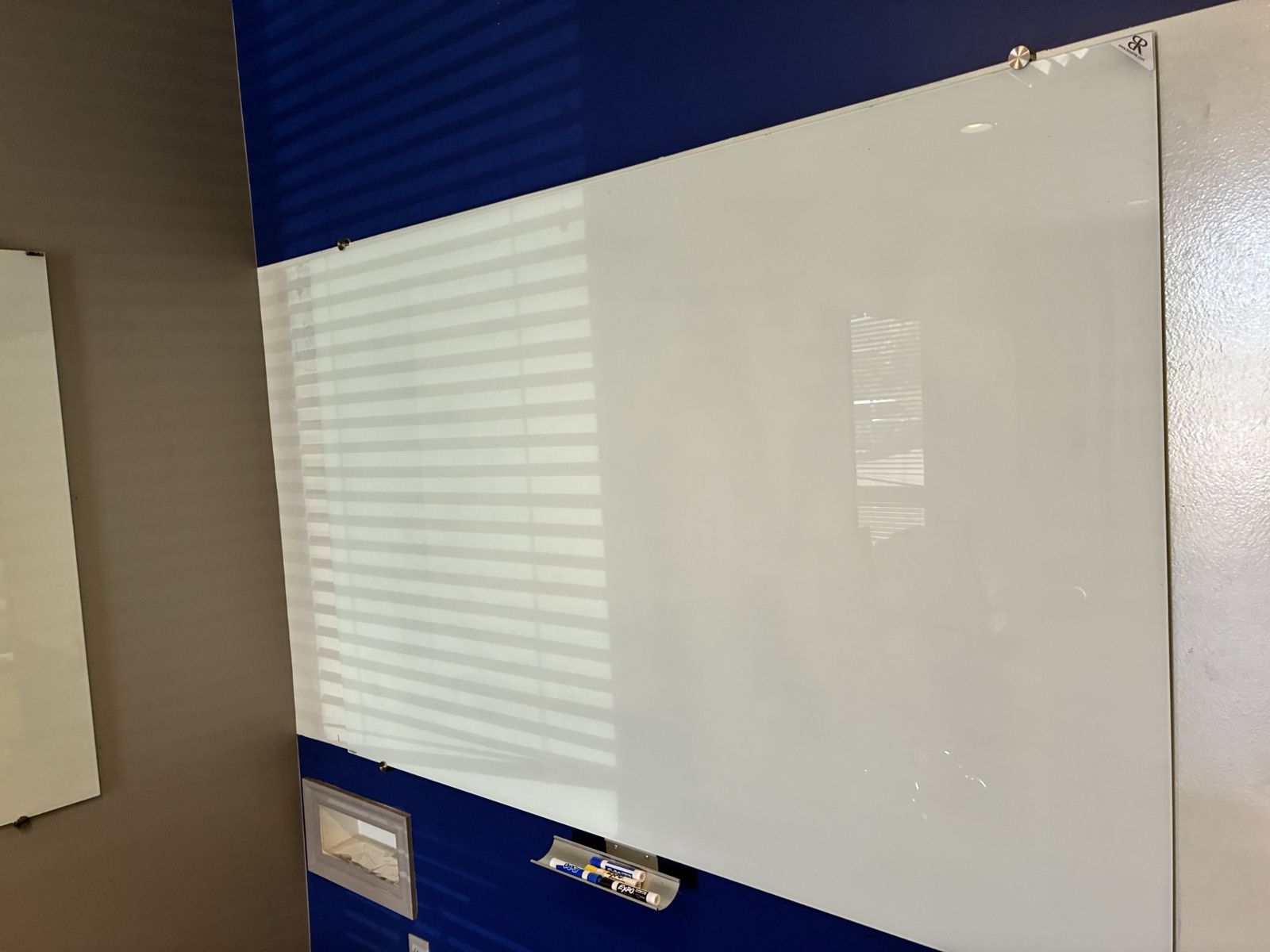 Whiteboards Lots Of Sizes