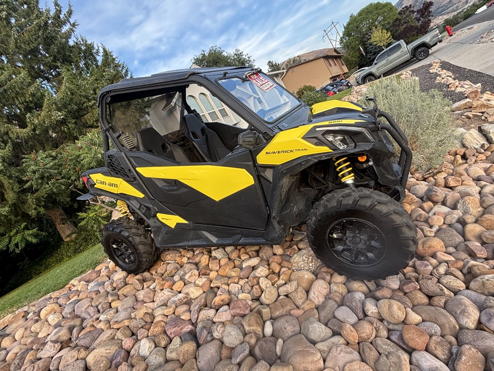 2018 Can-Am Maverick Trail - 1000 DPS - Low miles -Excellent condition 