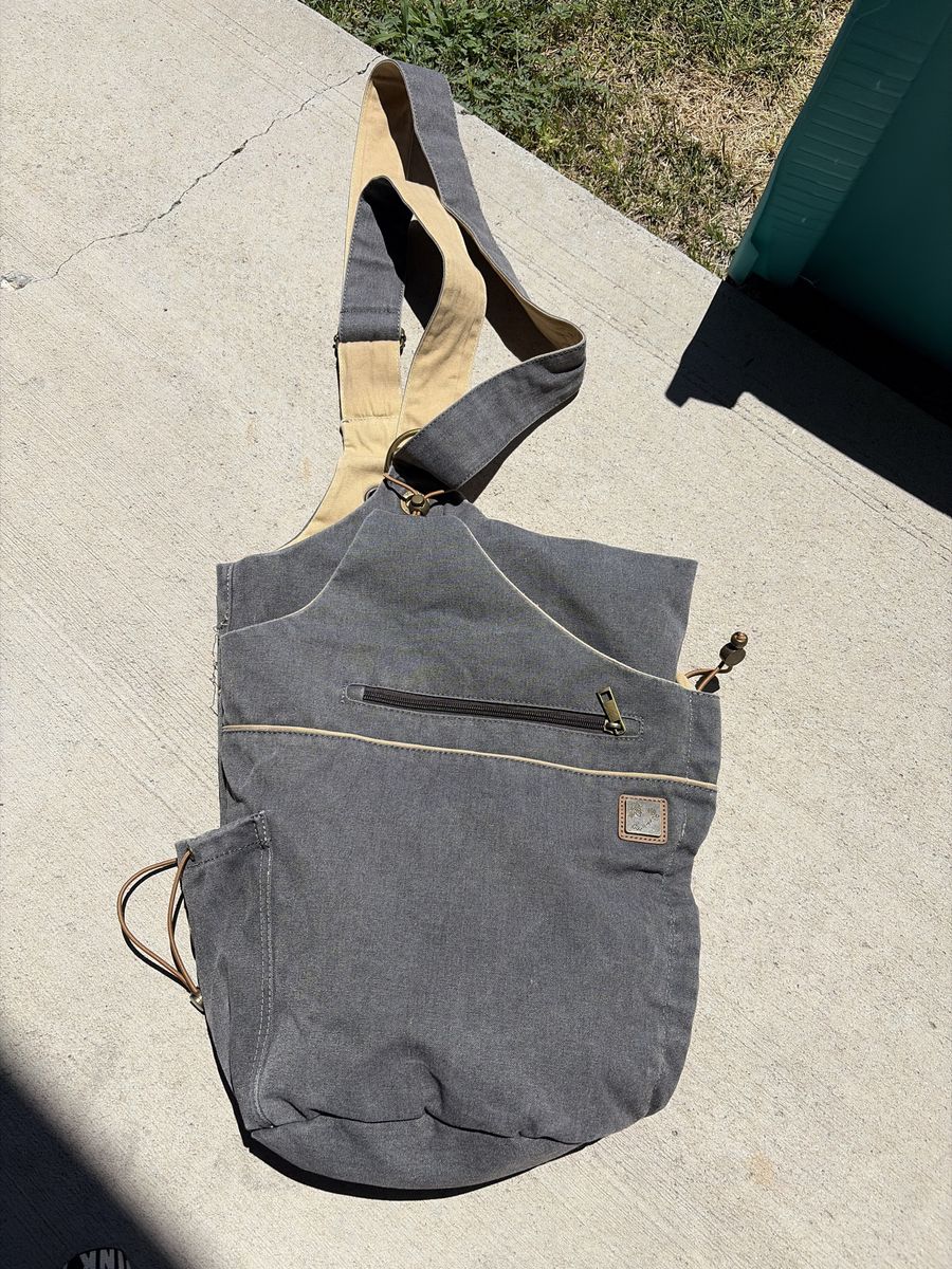 Unbranded Gray Canvas Crossbody Hobo Bag with Adjustable Strap & Zipper Pockets