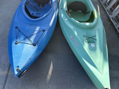2 Kayaks