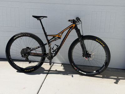 Specialized Carbon Camber Expert Evo 29 M