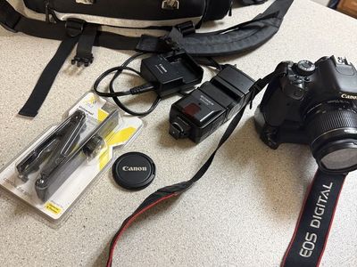 Canon T3i 18MP DSLR, 18-55mm f/3.5-5.6 IS II Lens - W/BATTERY GRIP, 2 BATTERIES