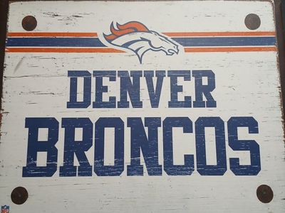 Denver Broncos Distressed Vinyl Wall Sign NFL Team Decor 20" x 16"