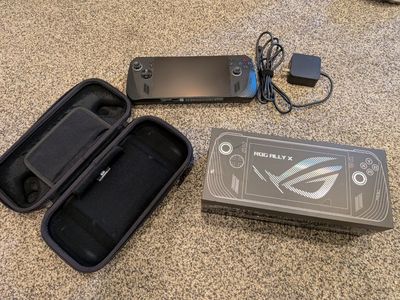 ASUS ROG Ally X - 2 TB! with Tomtoc Case and screen protector - Excellent Condition, Original Box and Power Cable