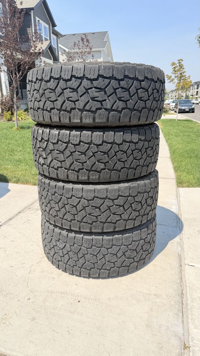 35/12.50R22 Toyo AT3 Load F 12ply like new