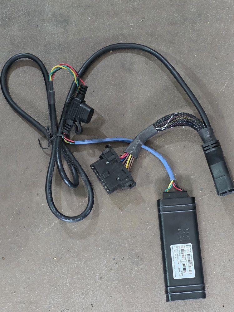 Phillips Connect VS-4LU EZTrac MyCar GPS Tracker w/ OBD-II Pass-Through Harness