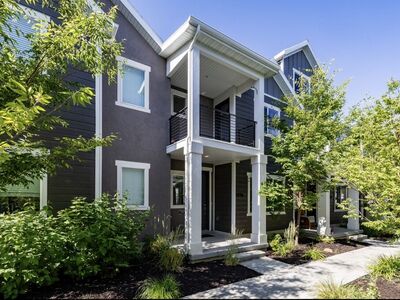 Master Bedroom for Rent