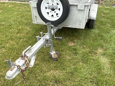 Small Utility Trailer 3’ x 5’