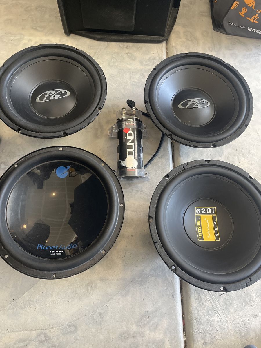 4-12 inch subwoofers and one capacitor for car or truck
