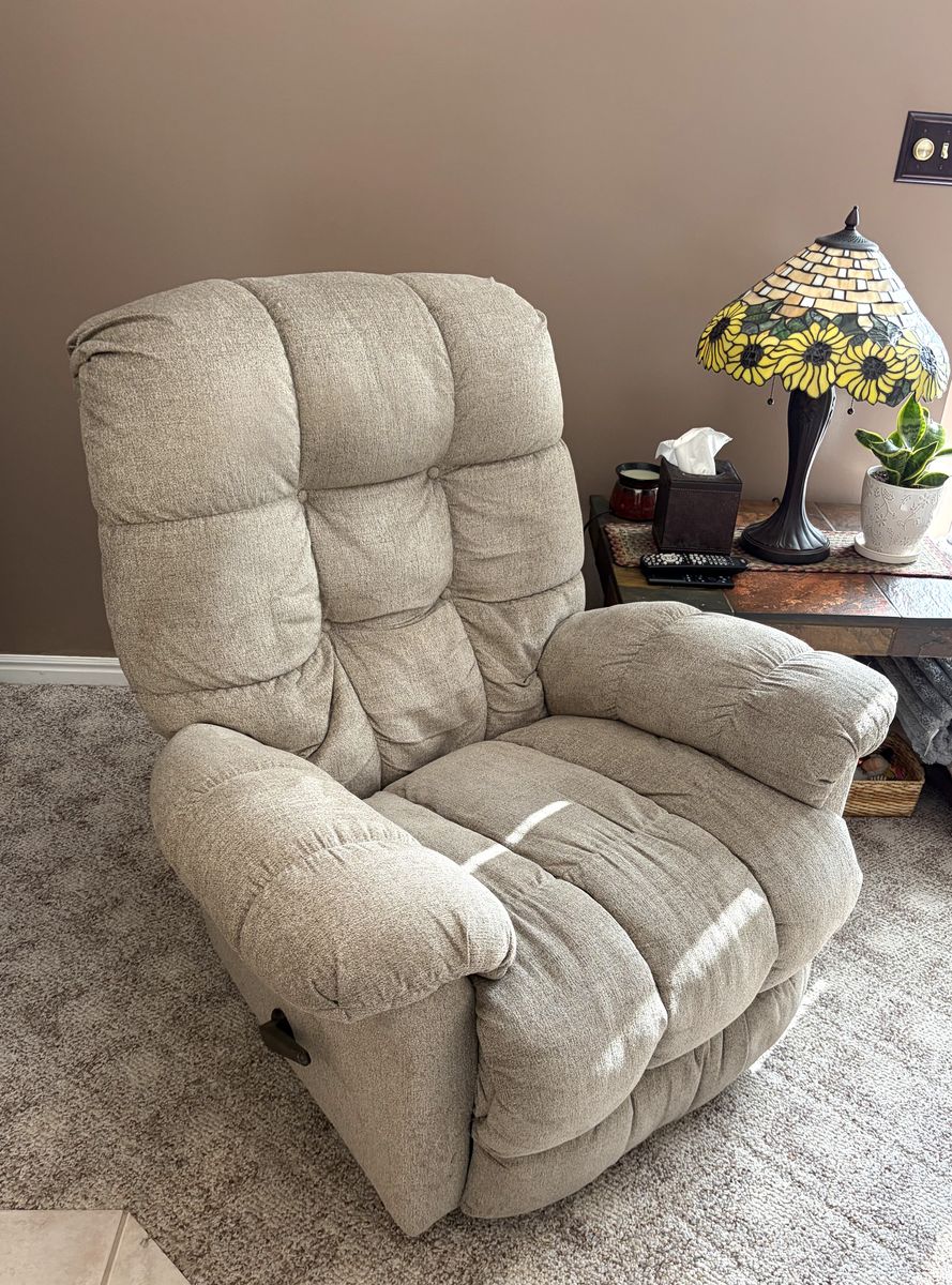 Pair of rocker recliners