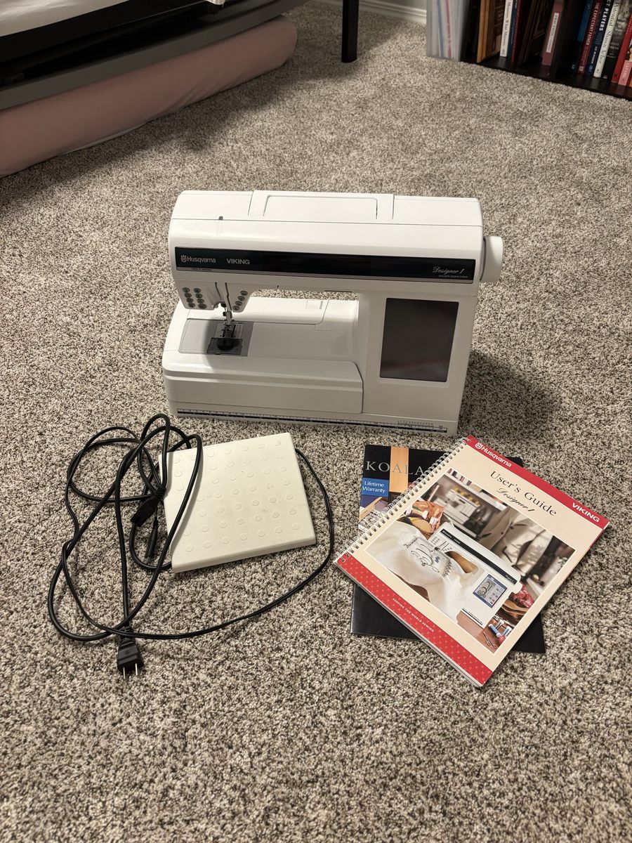 Husqvarna Viking Designer I Sewing Machine