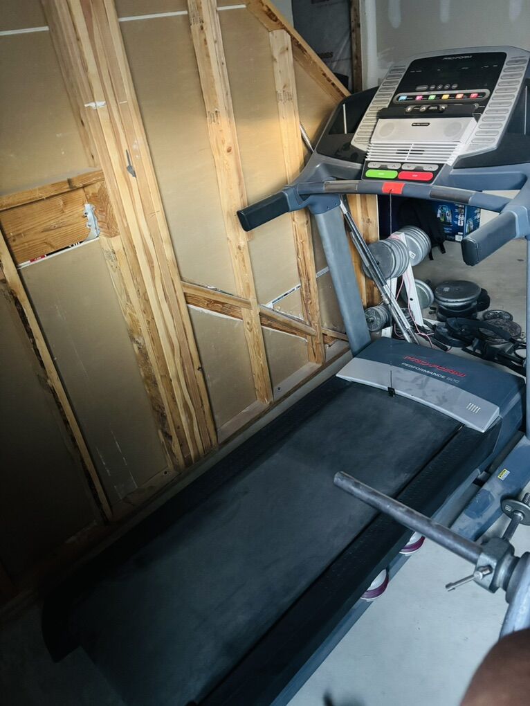 Pro-Form 600 Treadmill