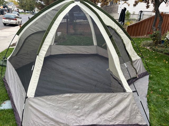 Main image 4