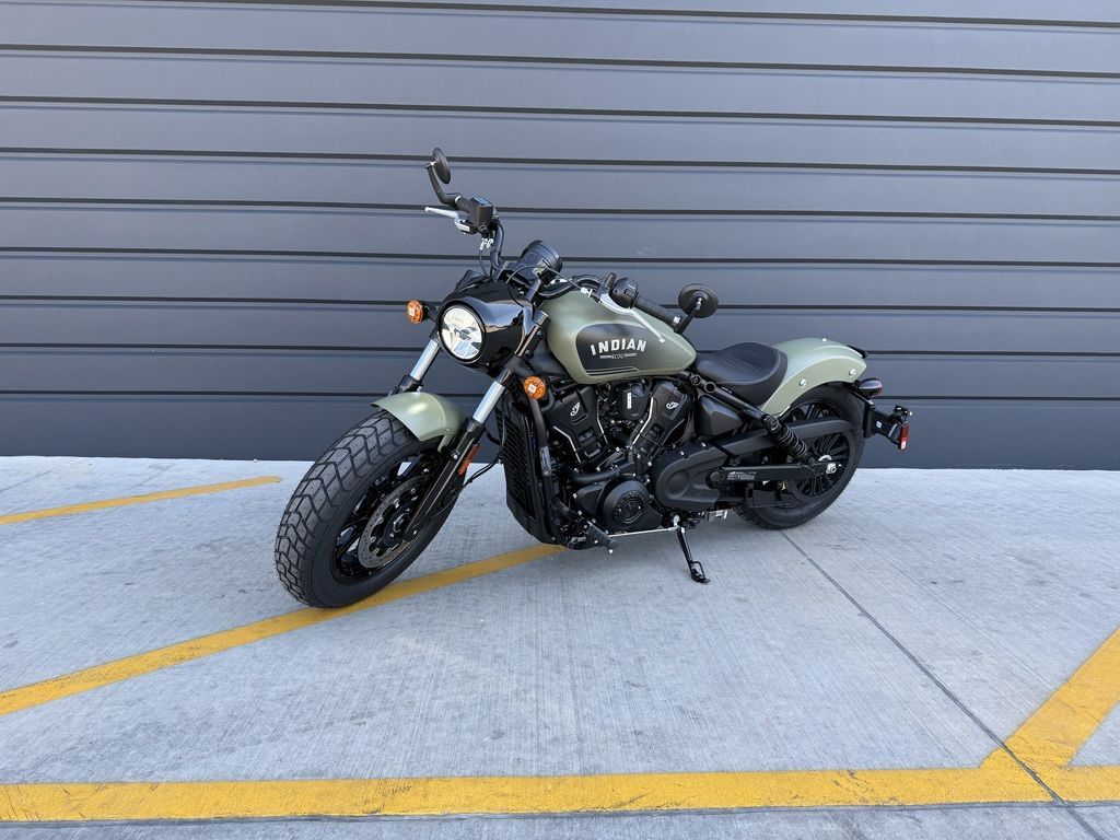 2026 Indian Motorcycle® Scout® Bobber Limited +Tech Moss Green Smoke