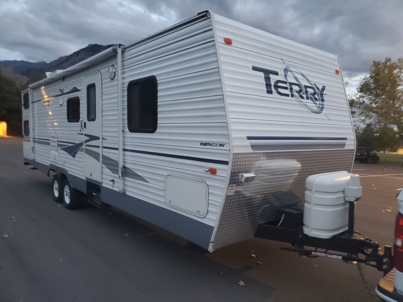 Fleetwood Terry Travel Trailer - Well-Maintained RV Camper