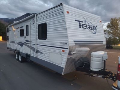 Fleetwood Terry Travel Trailer - Well-Maintained RV Camper