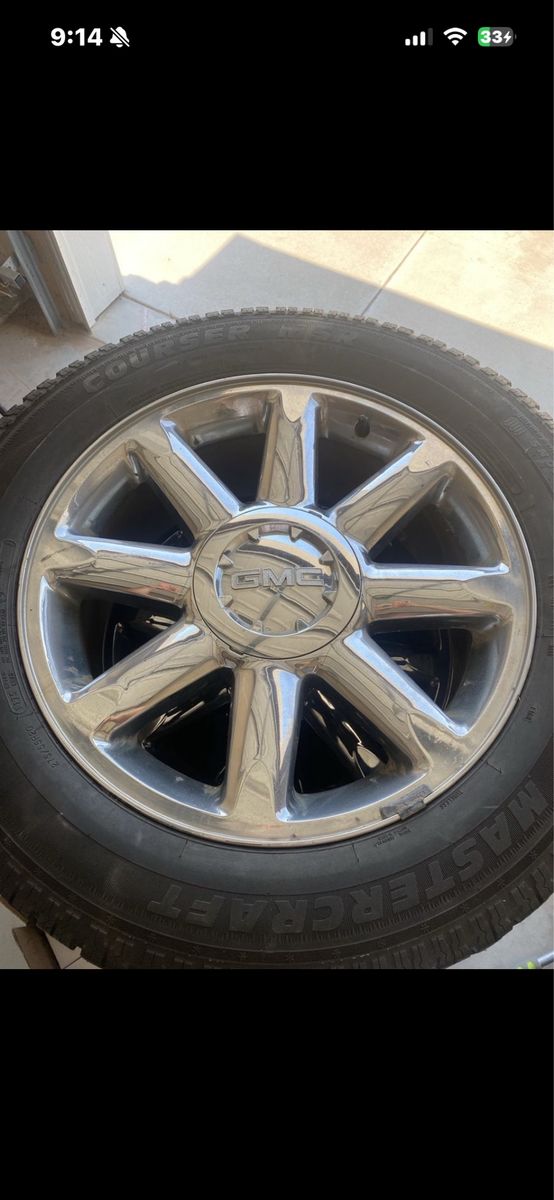 OEM GMC Chrome Wheel with Mastercraft Courser MSR Tire 275/55R20
