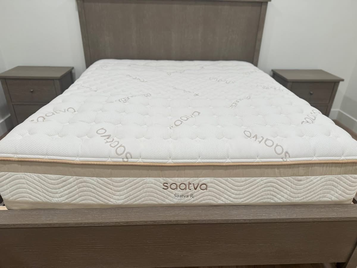 Saatva RX: Plush Queen Mattress w/ Organic Cotton Cover- Like New (Adjustable Base Available!)