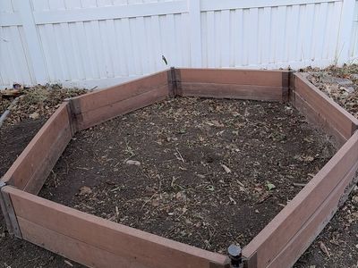 Sandbox frame-Two Inch Series 7 ft. x 8 ft.x 11 in. Classic Sienna Composite Hexagon Plastic Sandbox Kit