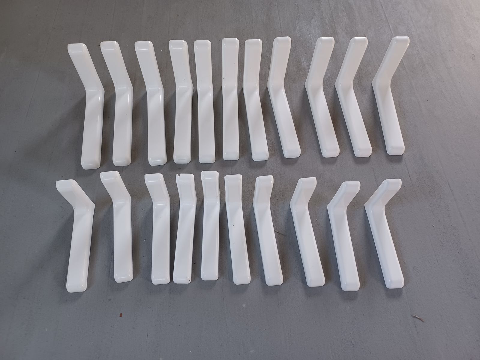 Shelf Brackets by Everbilt