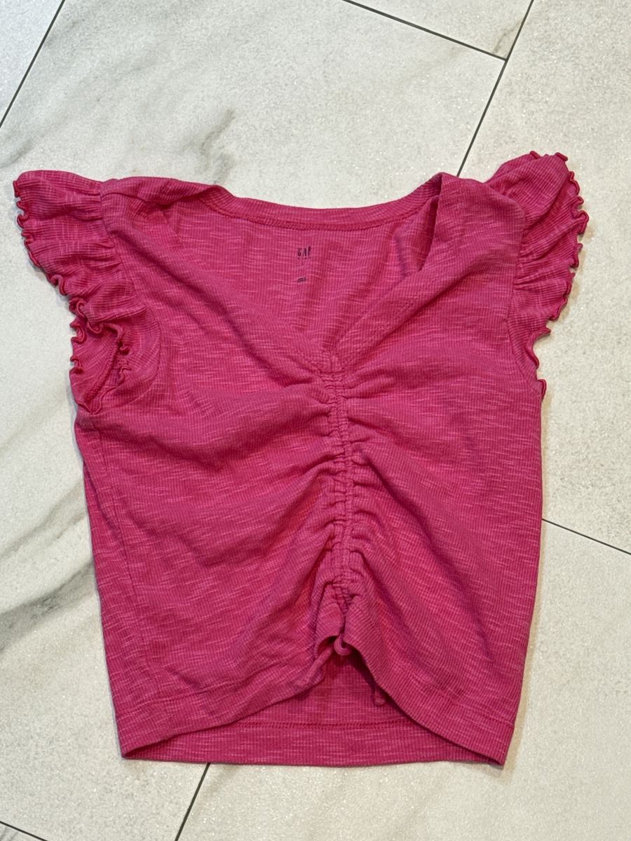 Gap Size, Large Cropped, Hot Pink Shirt