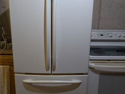 Used Fridge (good garage fridge)