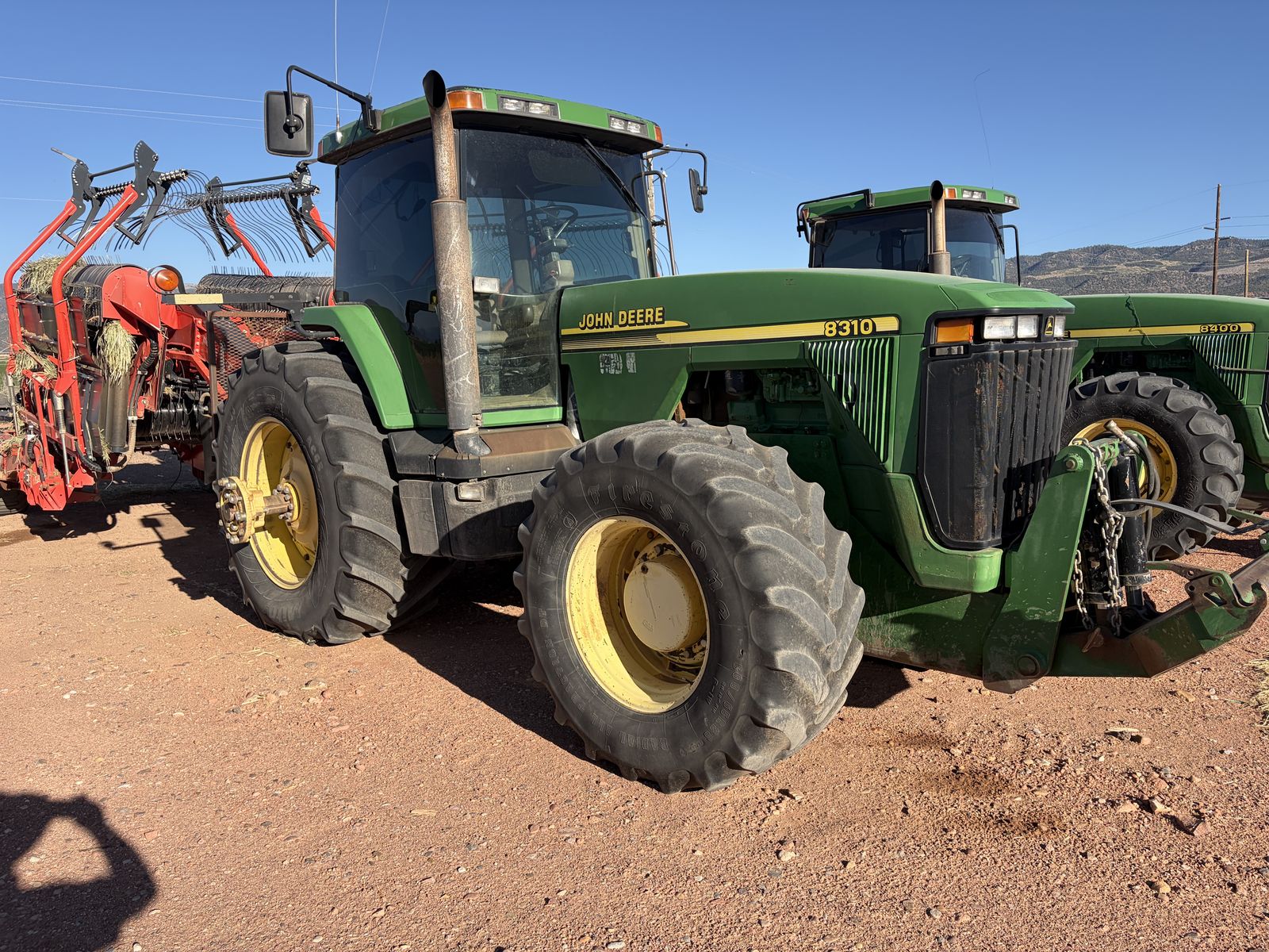 2000 John Deere 8310