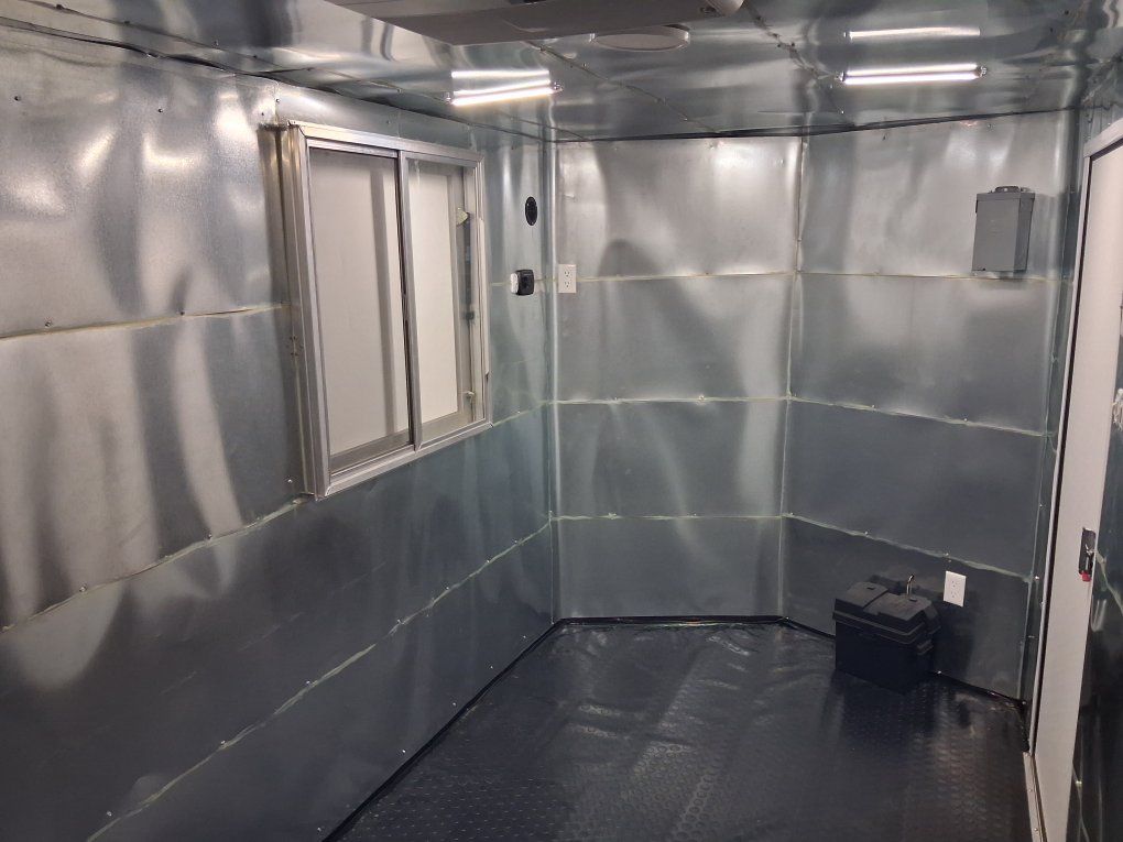 Main image 6