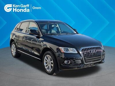 2016 AUDI Q5 2.0T quattro Premium Plus
