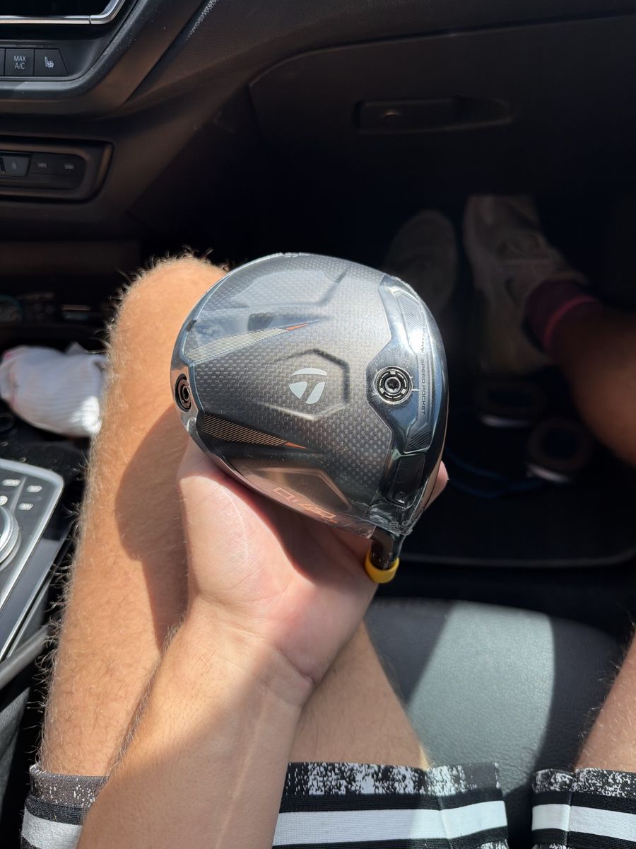 Taylormade qi4d LS 9 degrees driver brand new still in wrapper