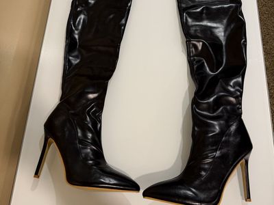 Black Over-the-Knee Stiletto Boots - Women's Fashion Footwear Size 9
