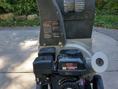 Super Leaf and Debris Vacuum and Chipper Shredder